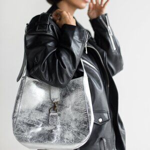 Paris Leather Shoulder Bag - Color Silver